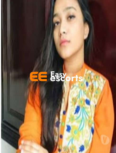 CALL SONALI DIDI FOR REAL PERSONAL LOVE IN BED ROOM -KOLKATA
