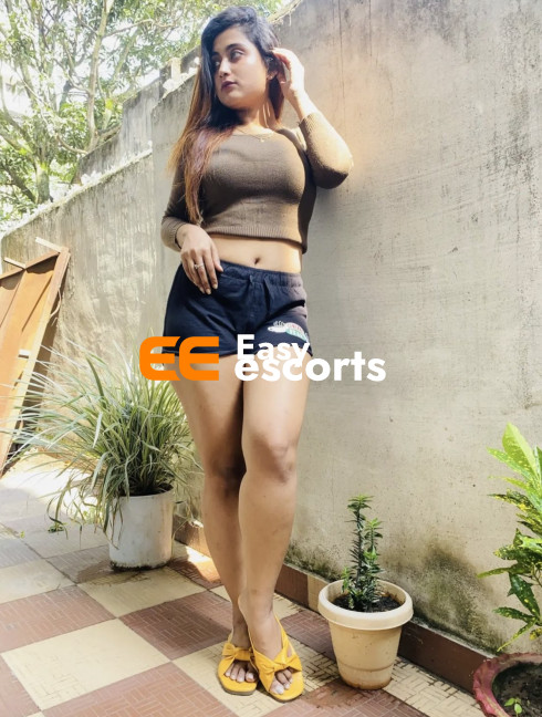 Genuine service model girls  college girl house wife in call out call