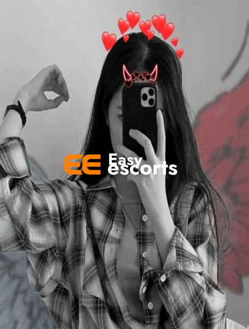 Classy Indore Escort Available for Meaningful Companionship