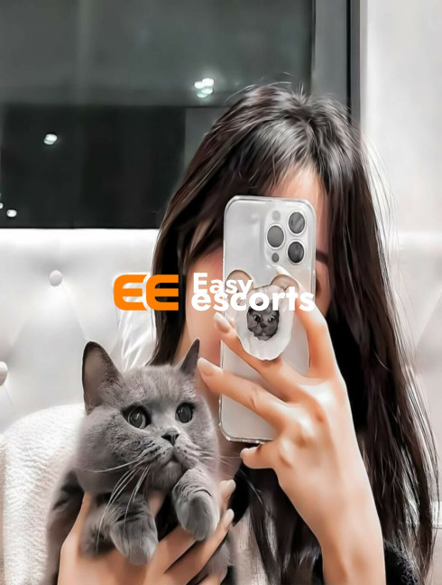 Priyanka - escort in New Delhi